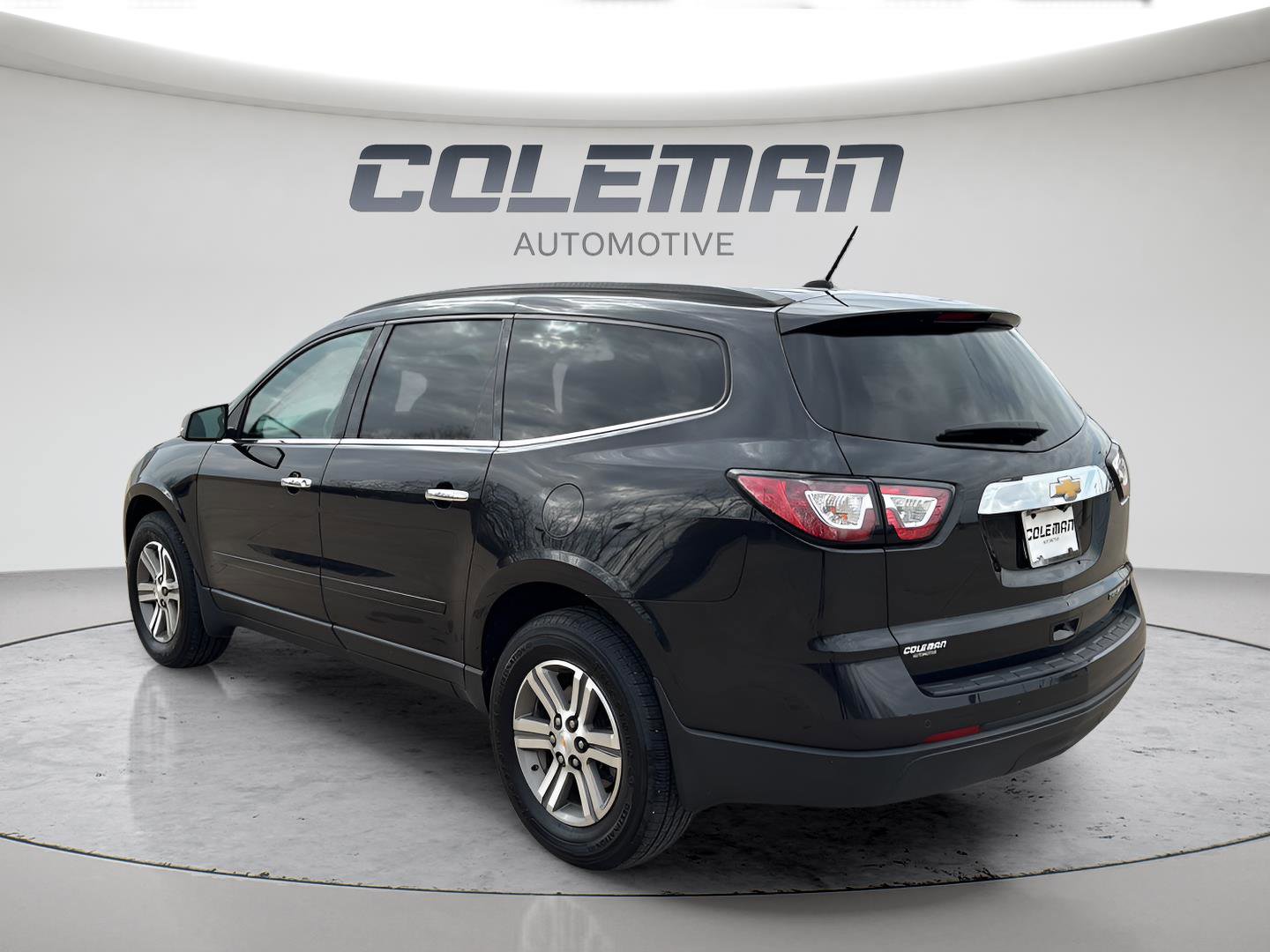 Used 2015 Chevrolet Traverse LT image 3