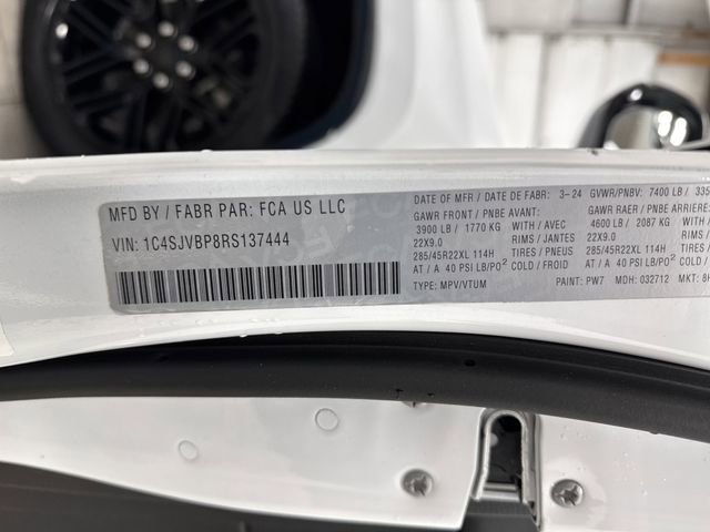 Certified 2024 Jeep Wagoneer Series II image 43