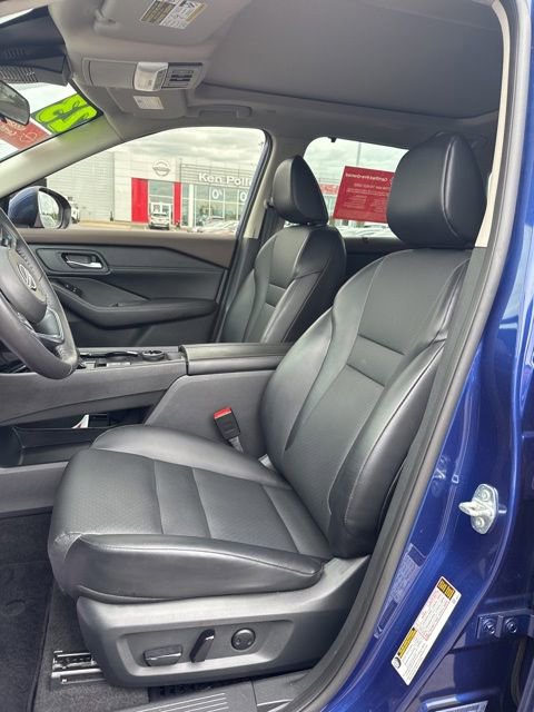 Certified 2023 Nissan Rogue SV w/ SV Premium B Package AWD/4WD image 9