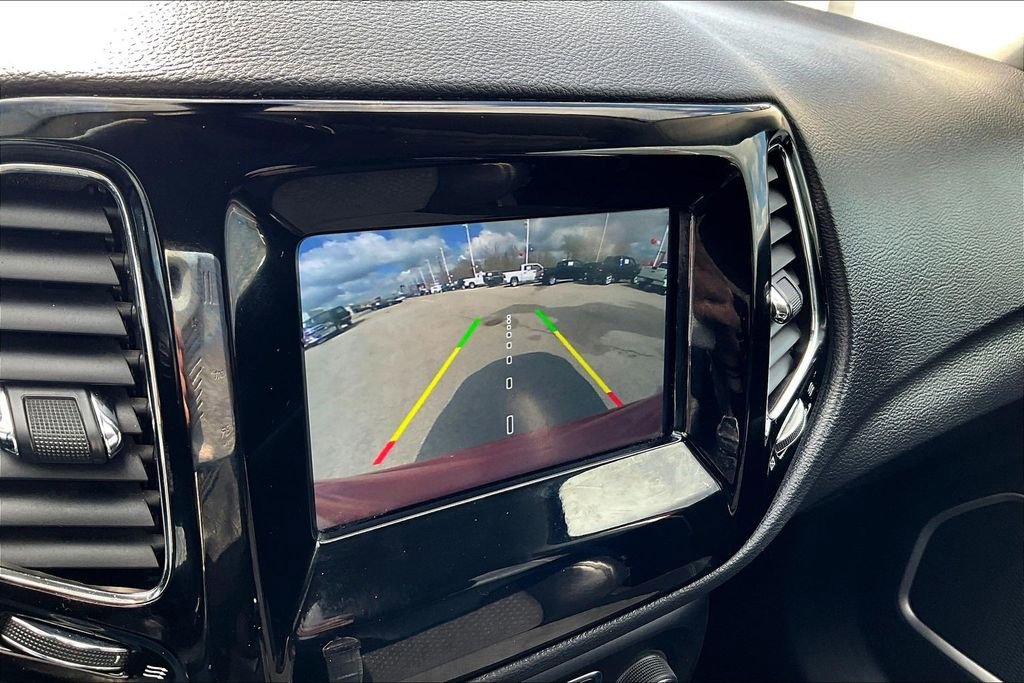 Used 2018 Jeep Compass Latitude w/ Popular Equipment Group image 22