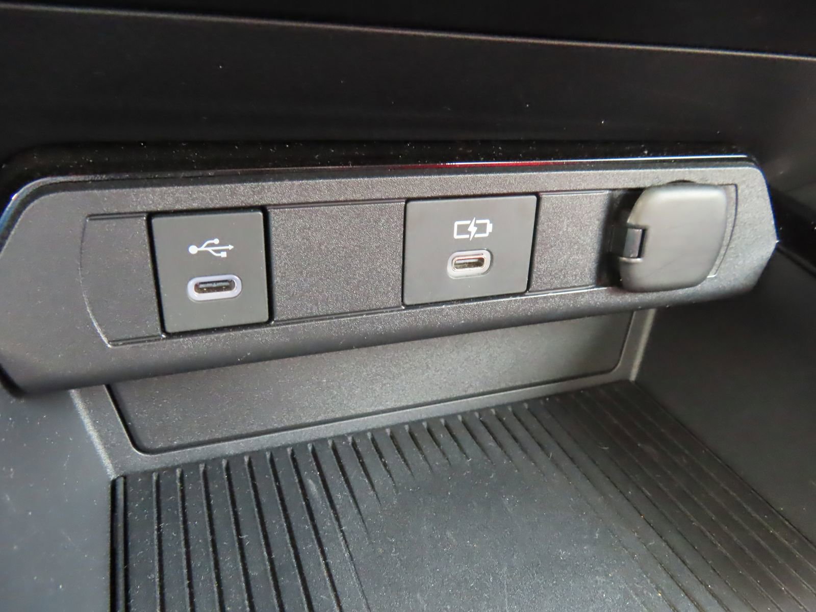 Used 2023 Toyota Prius Prime XSE Premium image 26