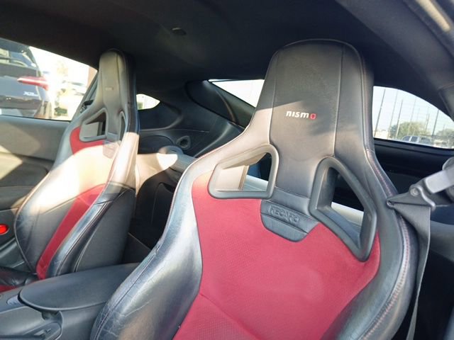 Used 2016 Nissan 370Z NISMO image 21