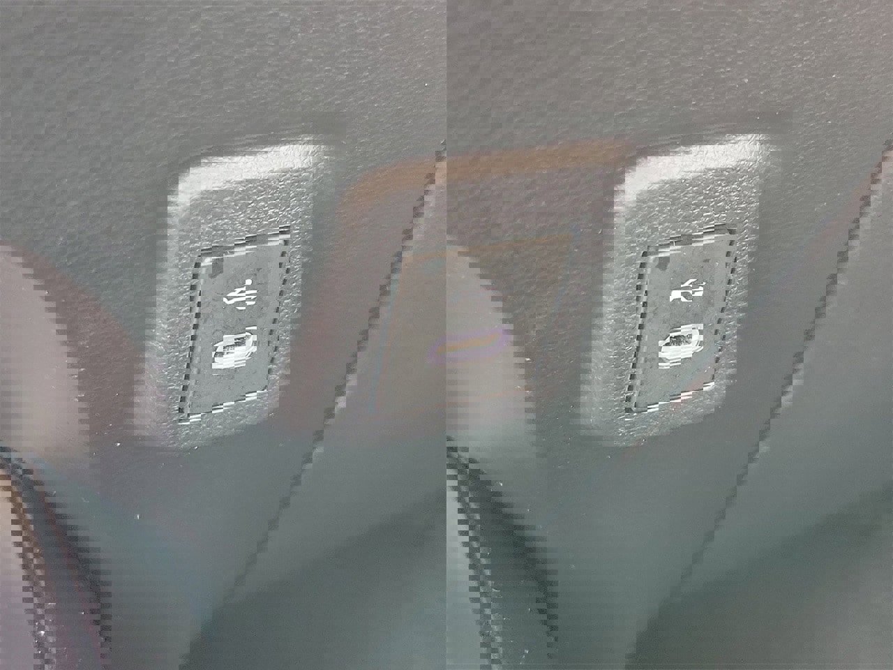 Used 2023 Toyota Corolla LE image 28