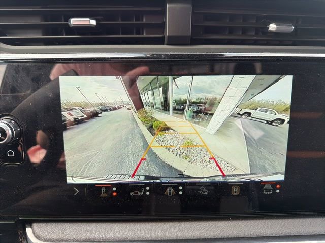 Used 2024 GMC Sierra 2500 AT4 w/ AT4 Premium Plus Package AWD/4WD image 22