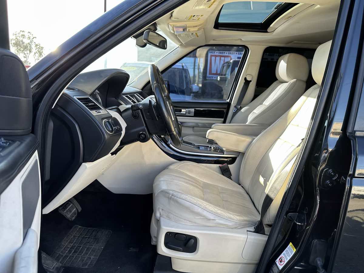 Used 2011 Land Rover Range Rover Sport Supercharged image 10