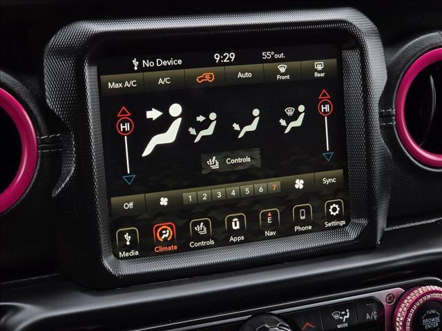 Used 2022 Jeep Wrangler Unlimited Sahara w/ LED Lighting Group AWD/4WD image 30