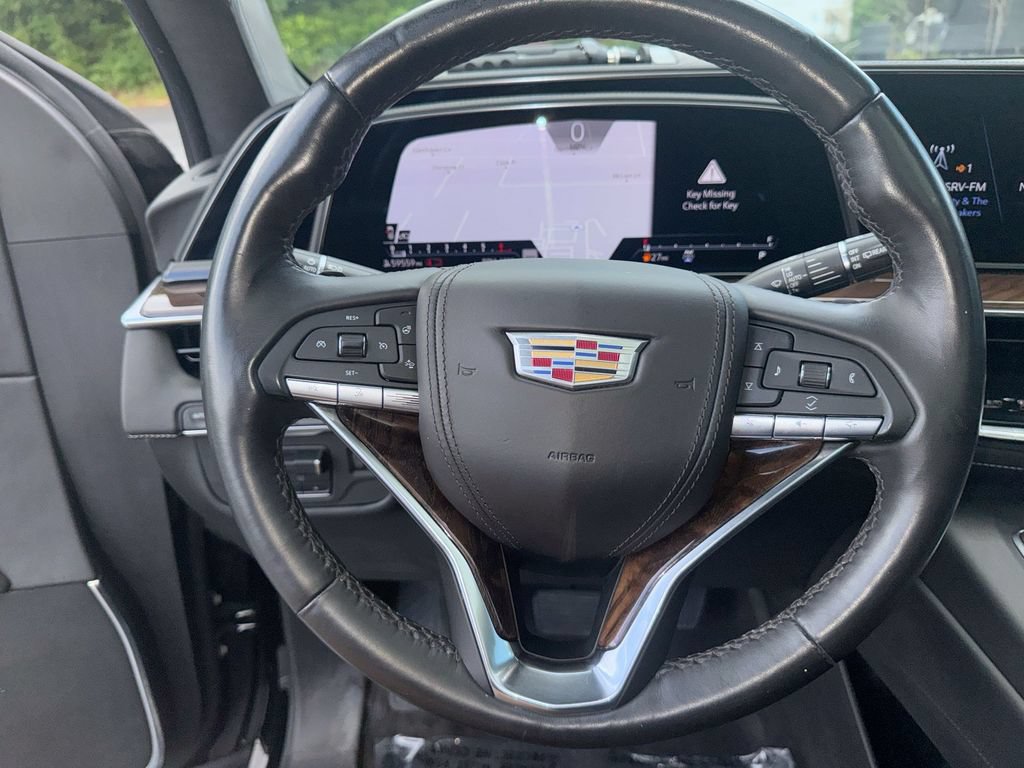 Used 2022 Cadillac Escalade Premium Luxury Platinum w/ Heavy-Duty Trailer Package AWD/4WD image 16