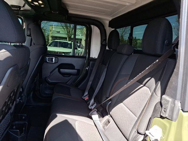 Certified 2021 Jeep Gladiator Mojave w/ LED Lighting Group AWD/4WD image 20