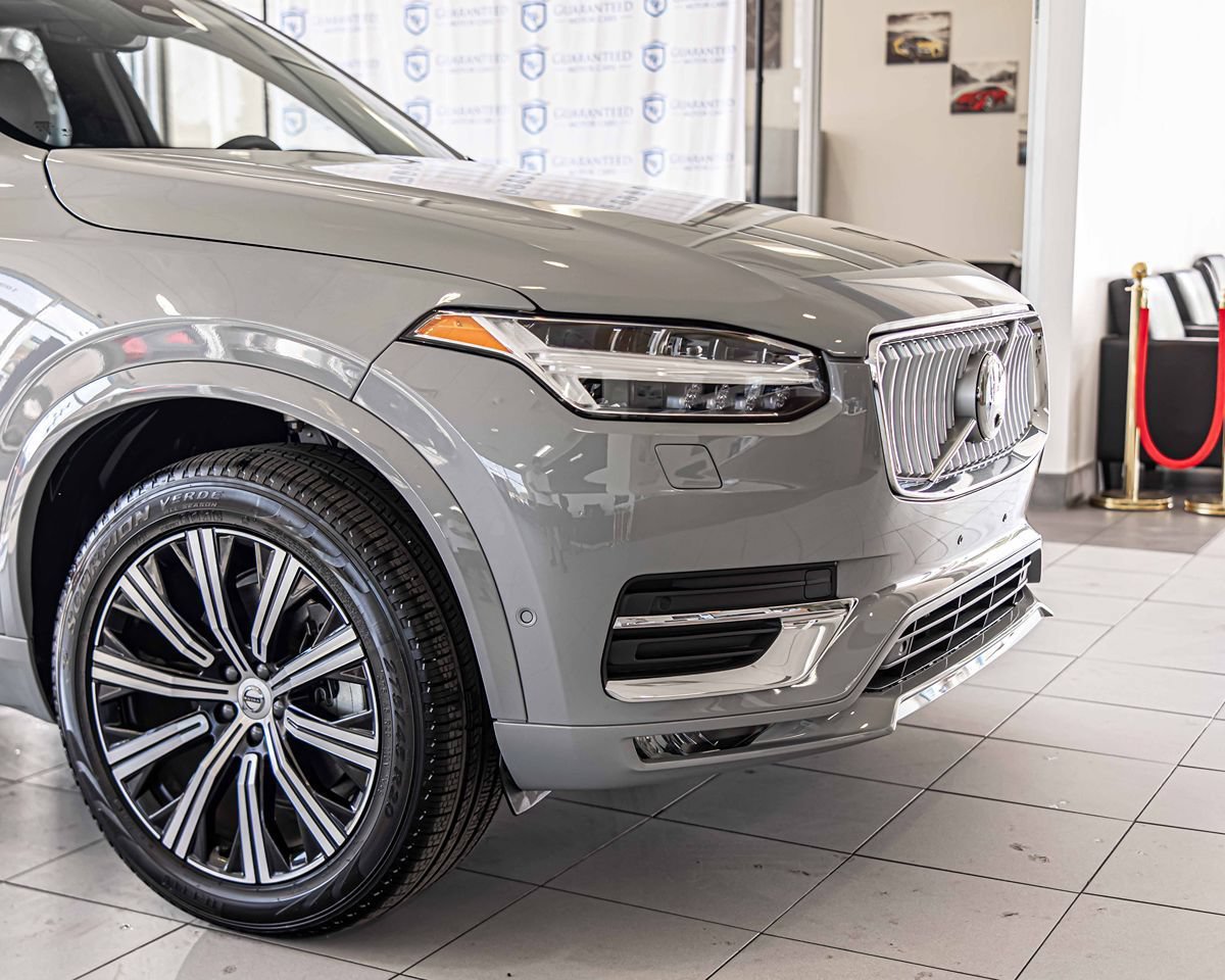 Used 2025 Volvo XC90 B6 Plus AWD/4WD image 4