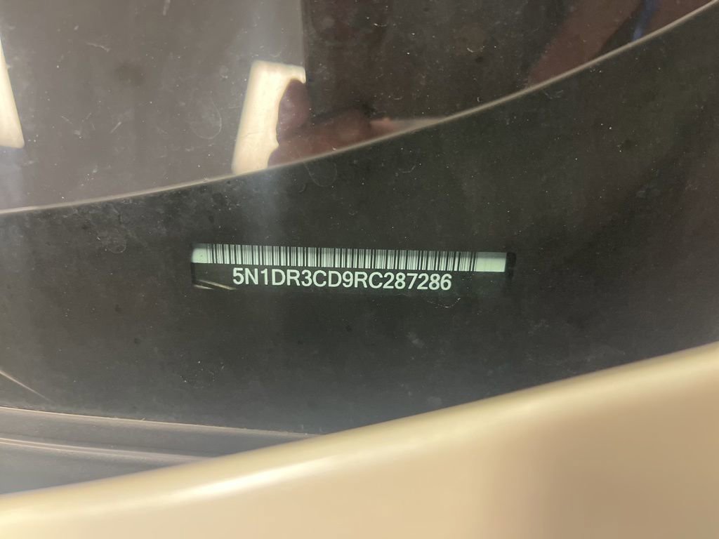 Used 2024 Nissan Pathfinder SL w/ SL Premium Package image 6