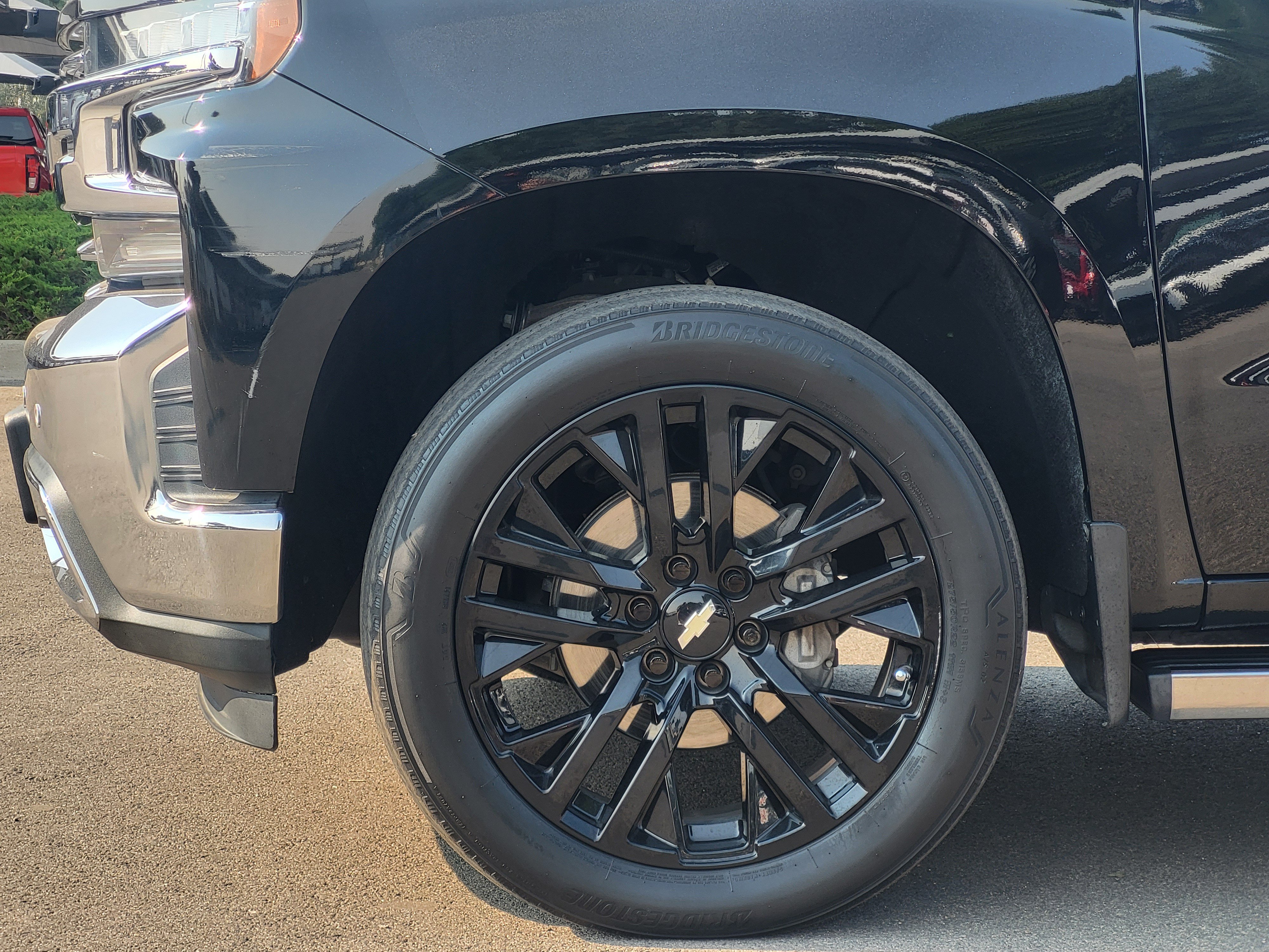 Certified 2020 Chevrolet Silverado 1500 LTZ w/ LTZ Plus Package AWD/4WD image 6