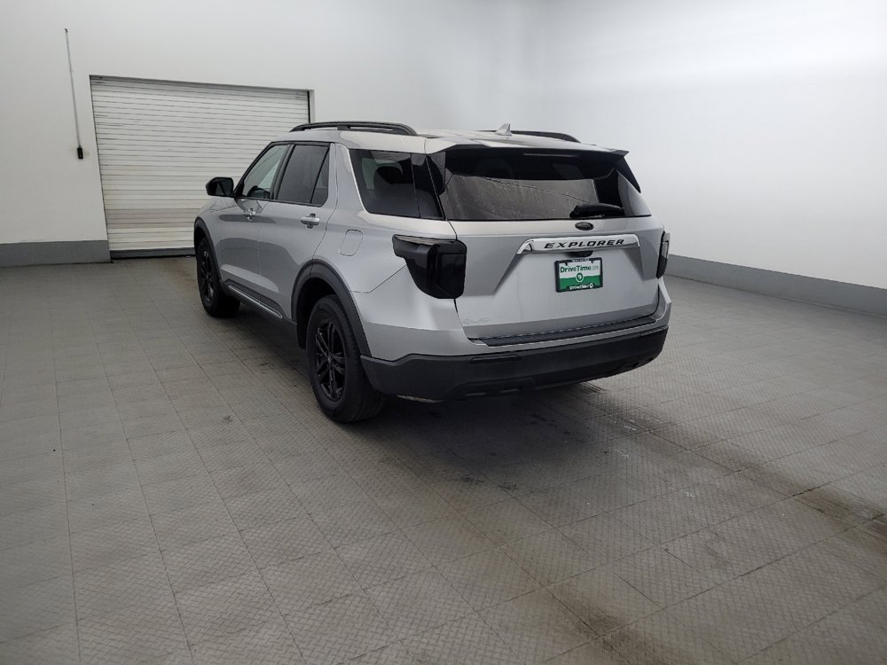 Used 2020 Ford Explorer XLT w/ Comfort Package AWD/4WD image 5