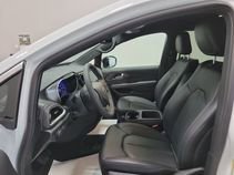 New 2026 Chrysler Pacifica Select FWD image 11