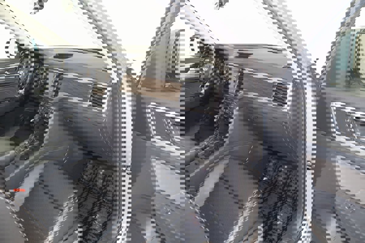 Used 2021 Volkswagen Atlas SE image 44