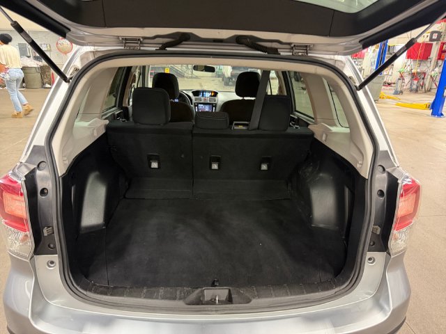 Used 2017 Subaru Forester 2.5i Premium w/ All-Weather Package AWD/4WD image 13