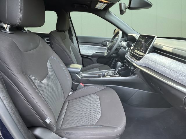 Used 2024 Jeep Compass Sport image 35