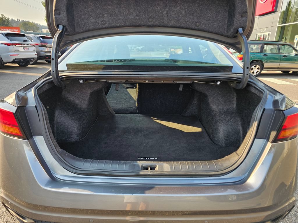 Used 2024 Nissan Altima 2.5 SV FWD image 10