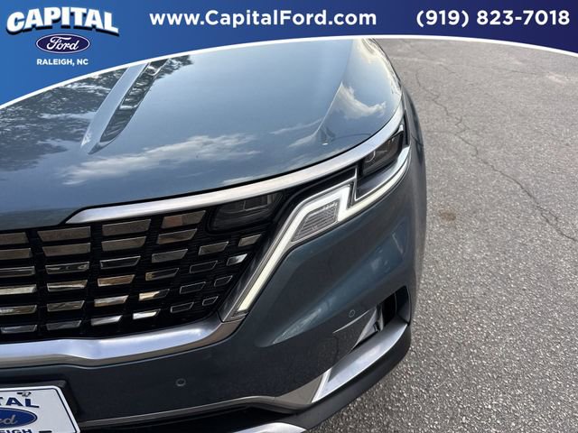 Used 2024 Kia Carnival SX image 11