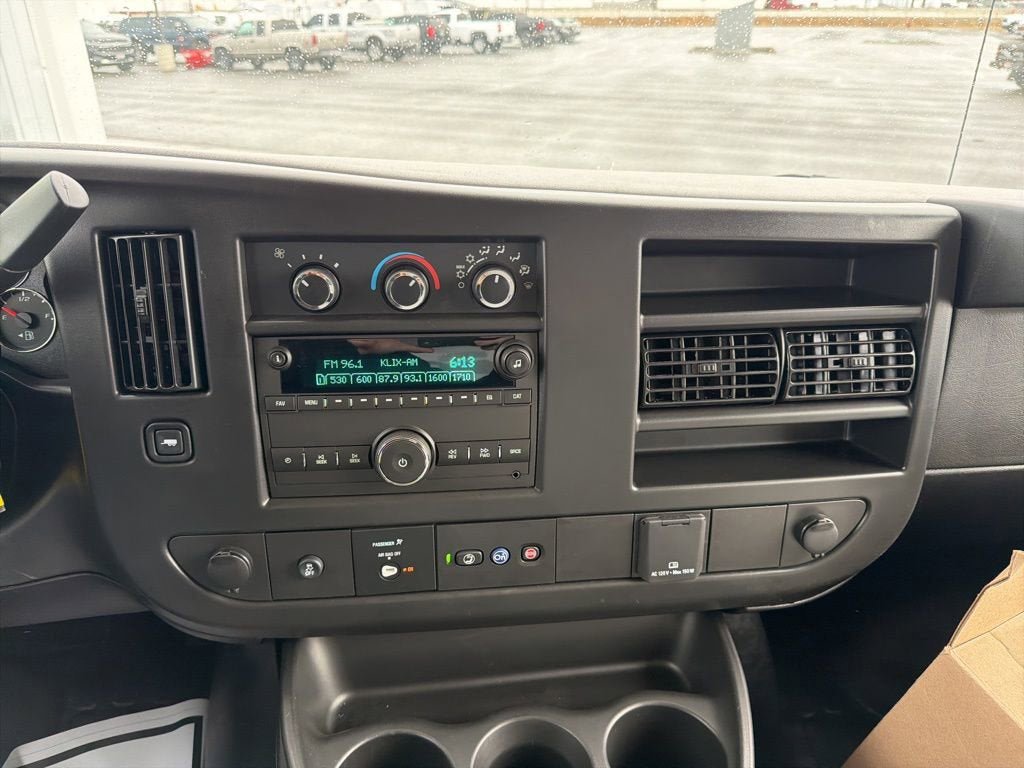 New 2026 Chevrolet Express 3500 w/ Power Convenience Package image 25