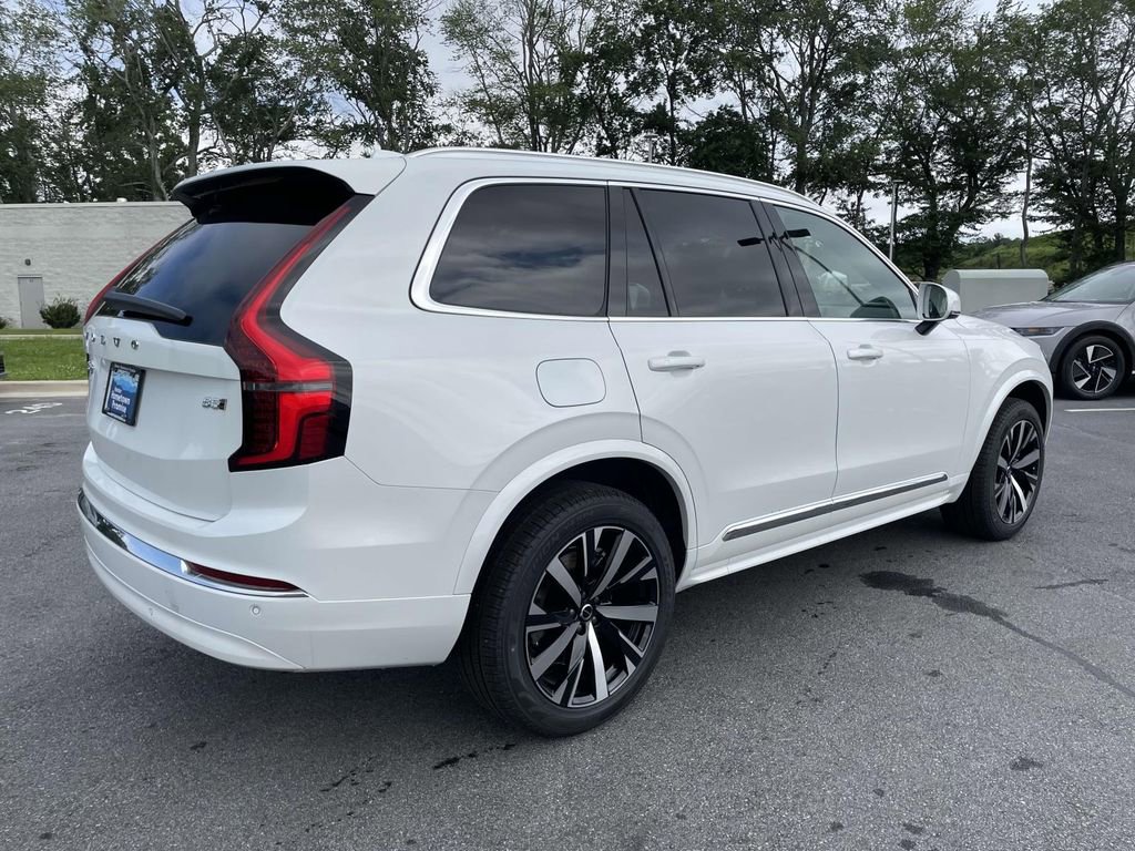 New 2026 Volvo XC90 B5 Core image 31
