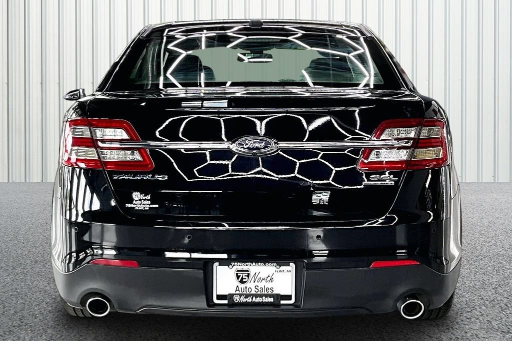 Used 2018 Ford Taurus SEL FWD image 5