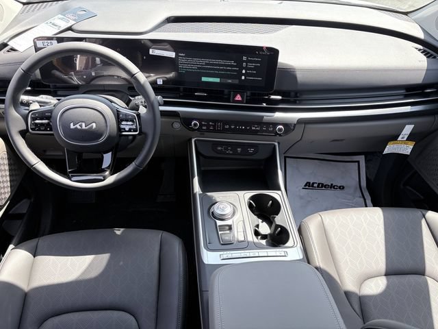 New 2026 Kia Carnival LXS FWD image 7
