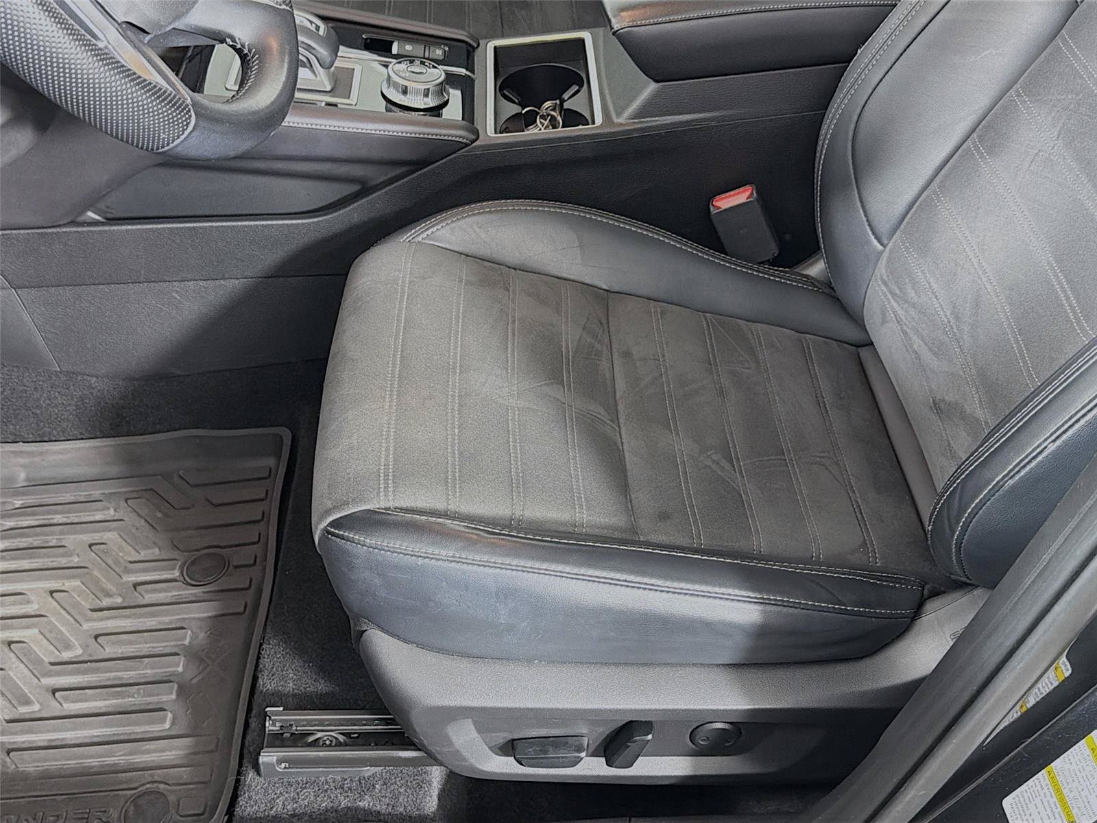 Used 2024 Mitsubishi Outlander SE Black Edition AWD/4WD image 15