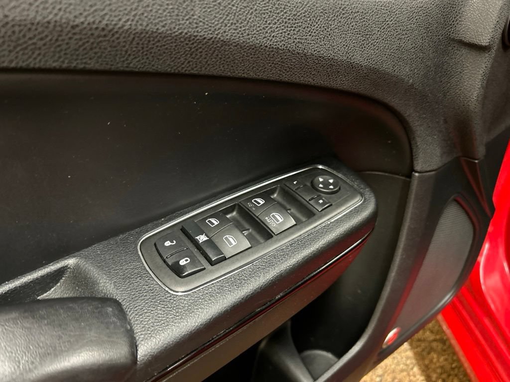 Used 2015 Chrysler 300 S AWD/4WD image 25