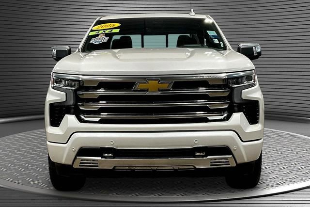Certified 2025 Chevrolet Silverado 1500 High Country w/ Technology Package AWD/4WD image 2