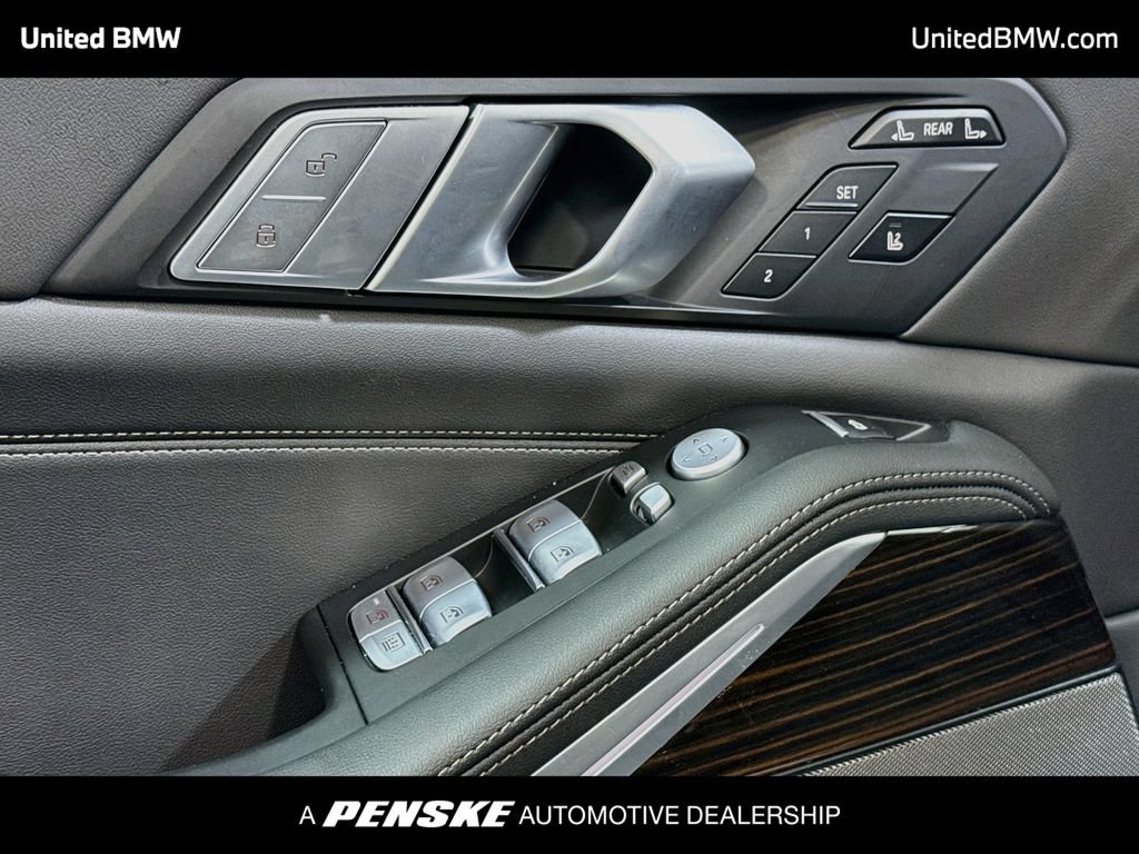 Certified 2026 BMW X7 xDrive40i AWD/4WD image 3