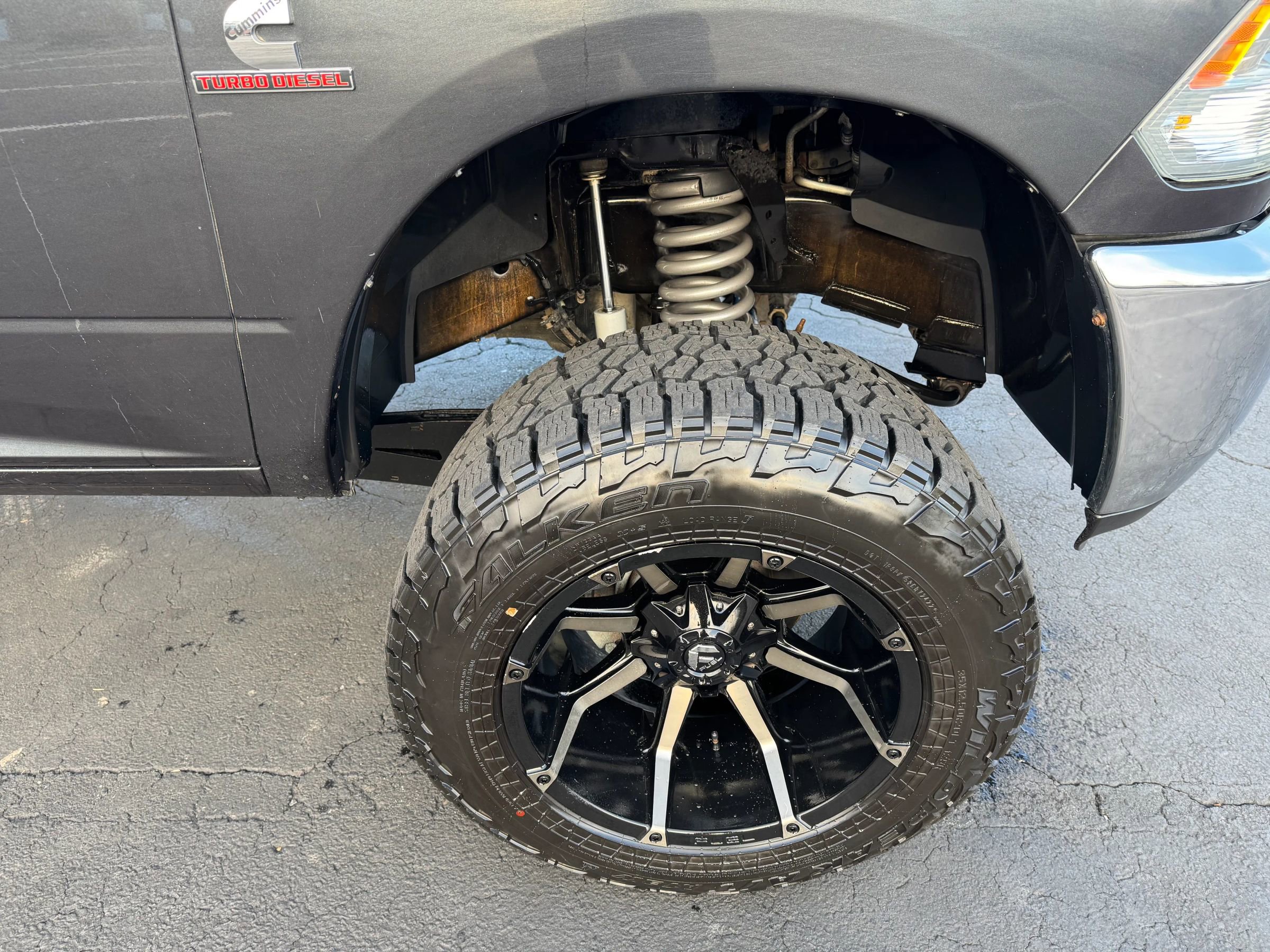 Used 2016 RAM 2500 SLT AWD/4WD image 14