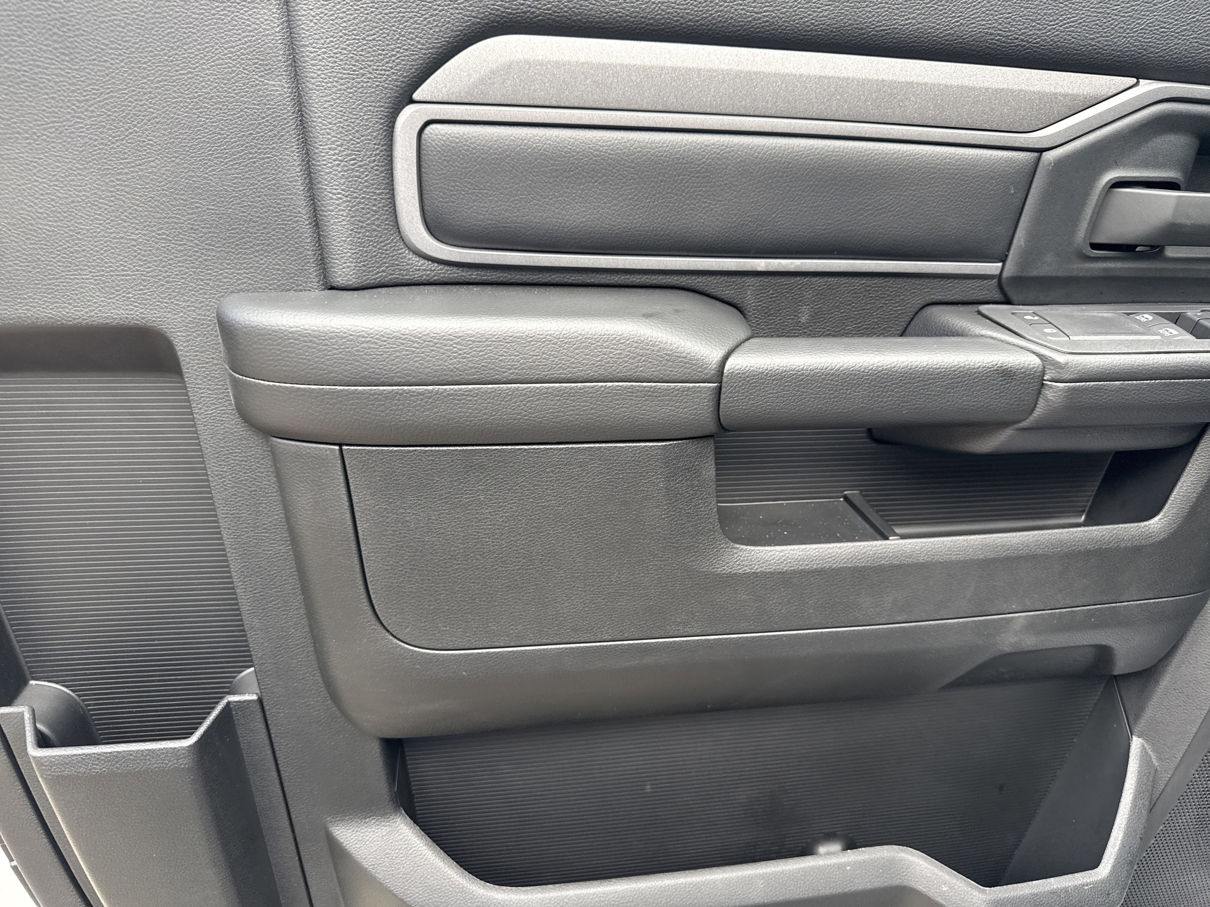 New 2026 RAM 3500 Tradesman AWD/4WD image 11
