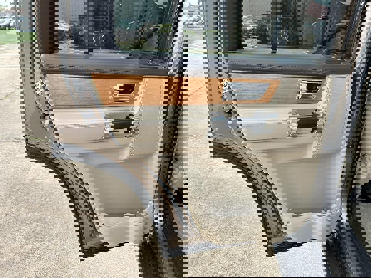 Used 2015 Land Rover LR4 HSE LUX image 28