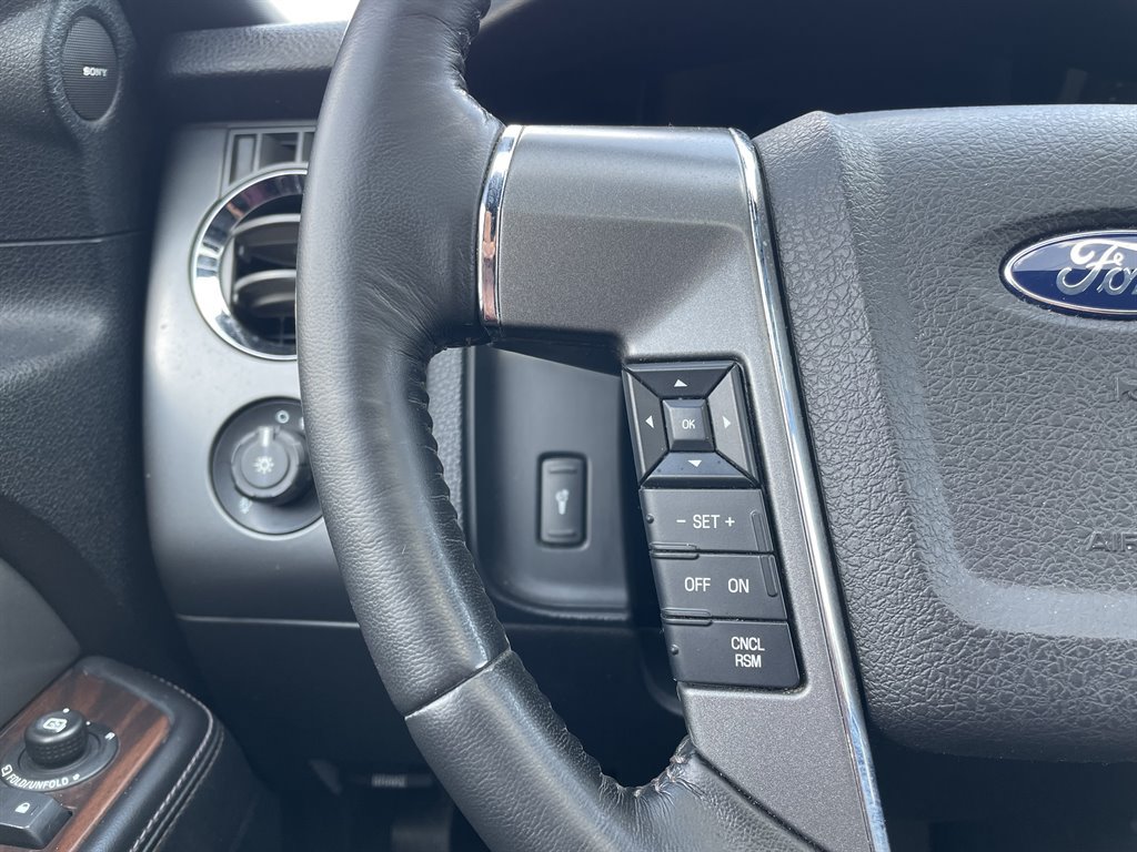 Used 2015 Ford Expedition Platinum AWD/4WD image 28