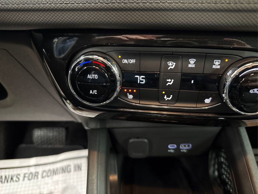 Used 2025 Chevrolet TrailBlazer LT w/ Convenience Package image 33