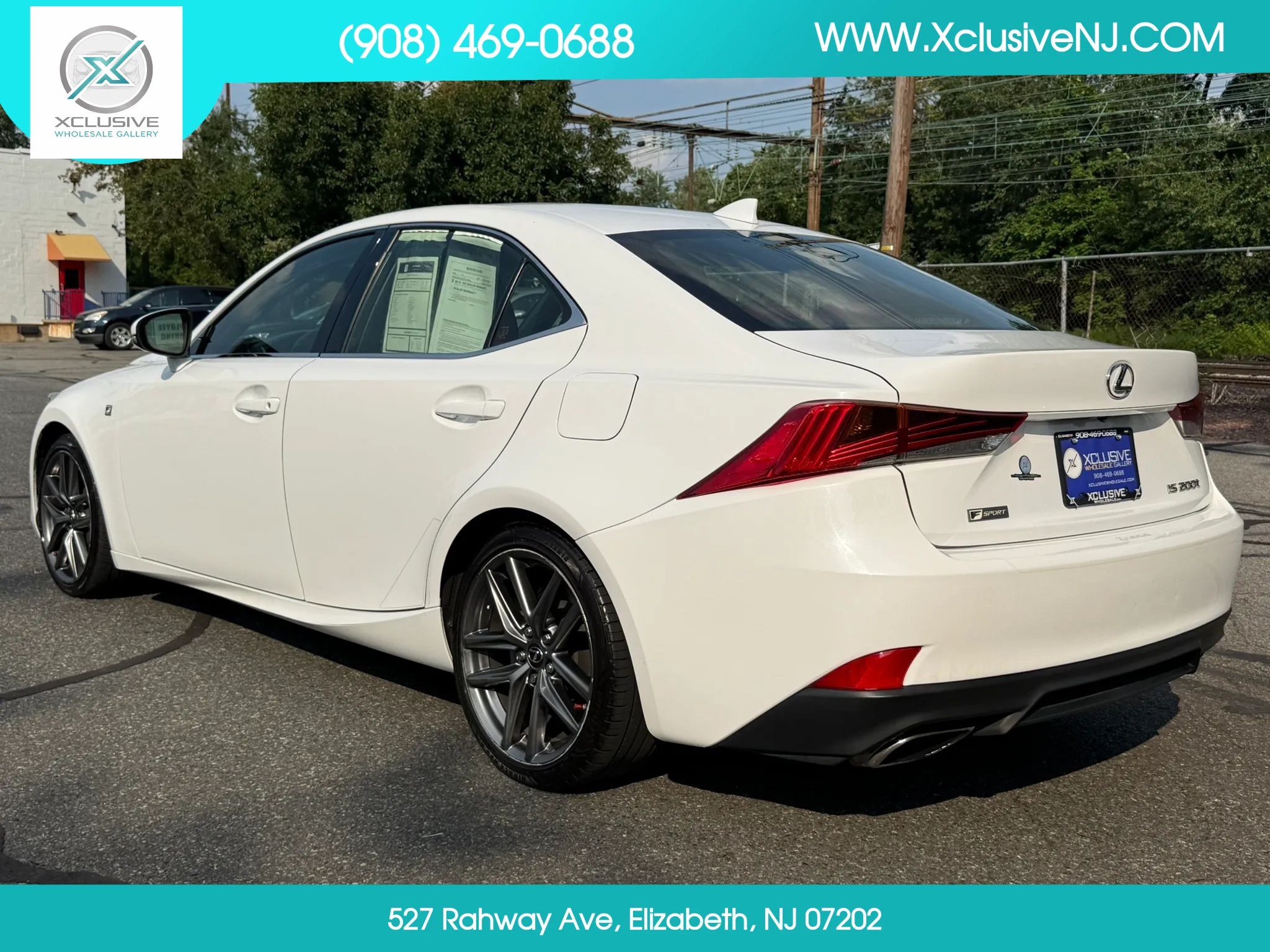 Used 2017 Lexus IS 200t F Sport w/ F Sport Package RWD image 2