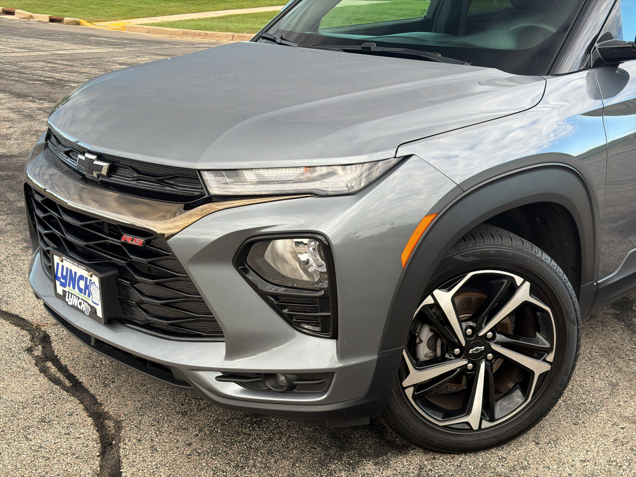 Used 2021 Chevrolet TrailBlazer RS w/ Sun and Liftgate Package AWD/4WD image 8