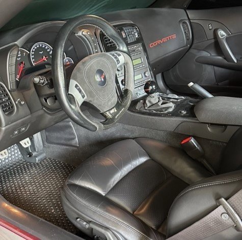 Used 2009 Chevrolet Corvette Coupe w/ Z51 Performance Package image 2