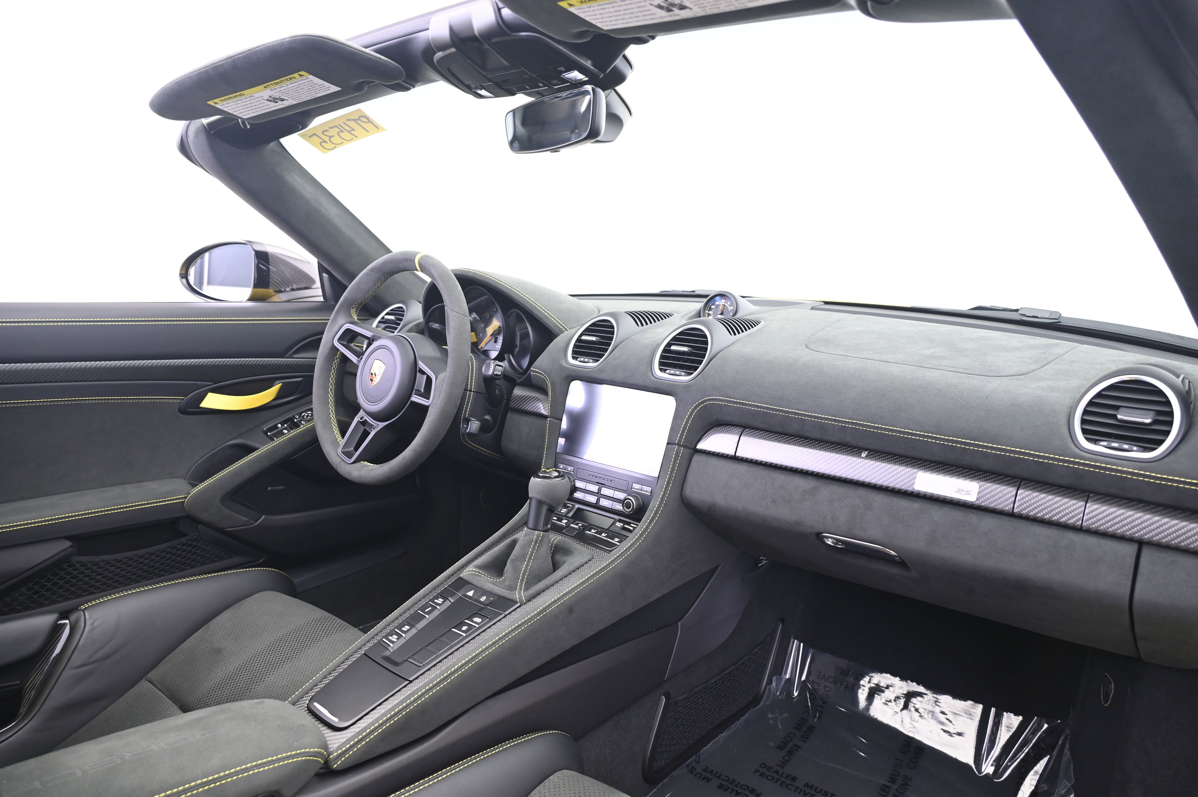 Certified 2025 Porsche 718 Boxster Spyder RS RWD image 22