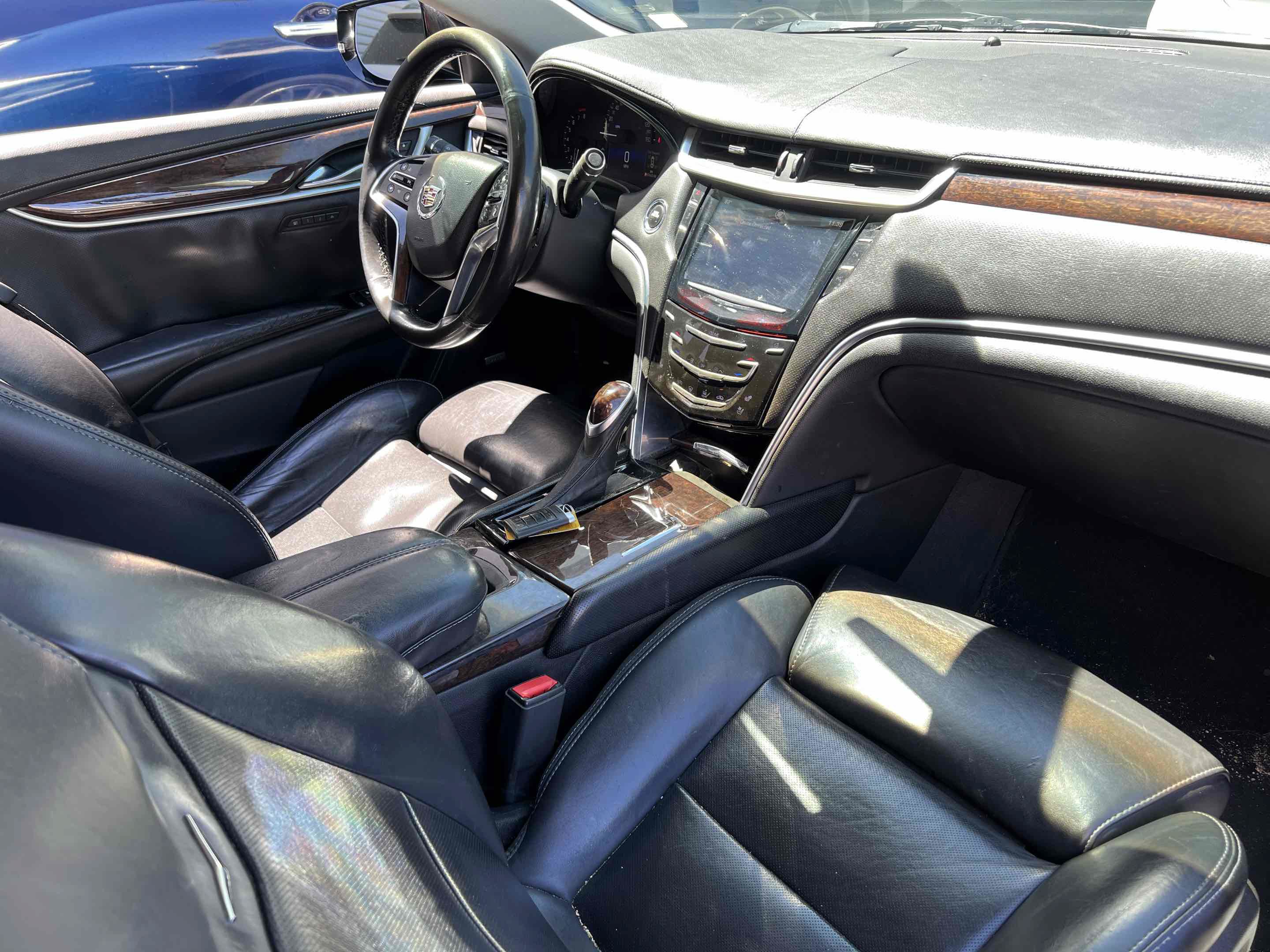 Used 2014 Cadillac XTS Luxury FWD image 5