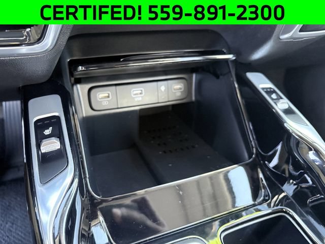 Certified 2023 Kia Sorento SX FWD image 19