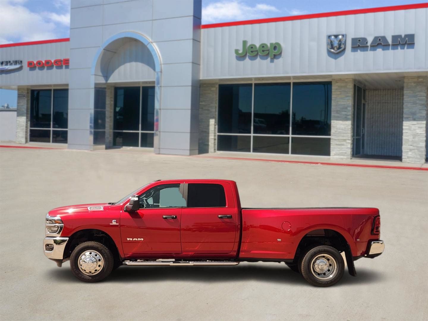 New 2026 RAM 3500 Lone Star AWD/4WD image 4