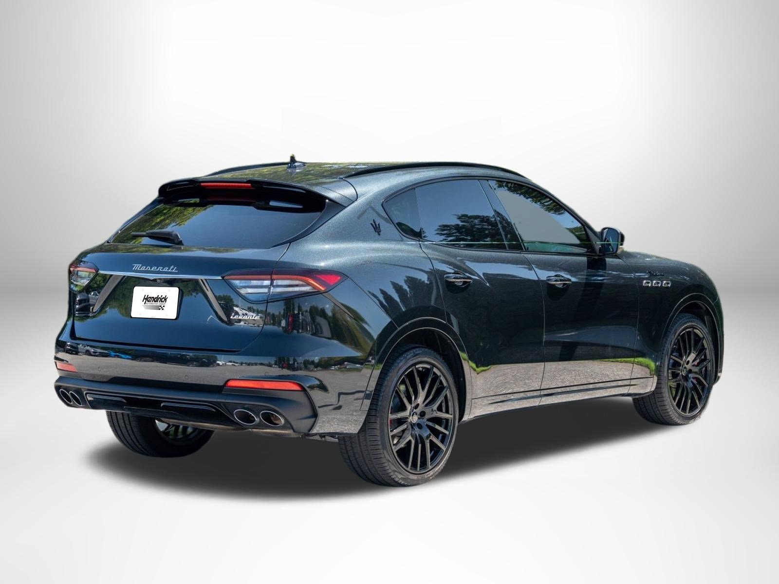 Used 2024 Maserati Levante Modena Ultima AWD/4WD image 8