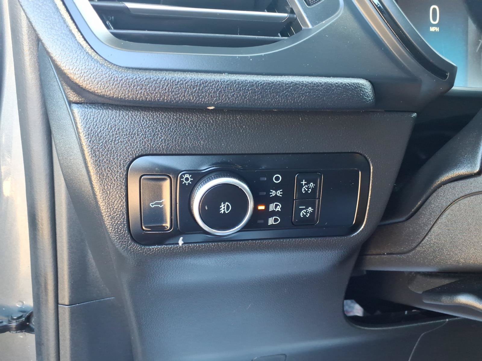 Used 2025 Ford Escape ST-Line Select AWD/4WD image 19