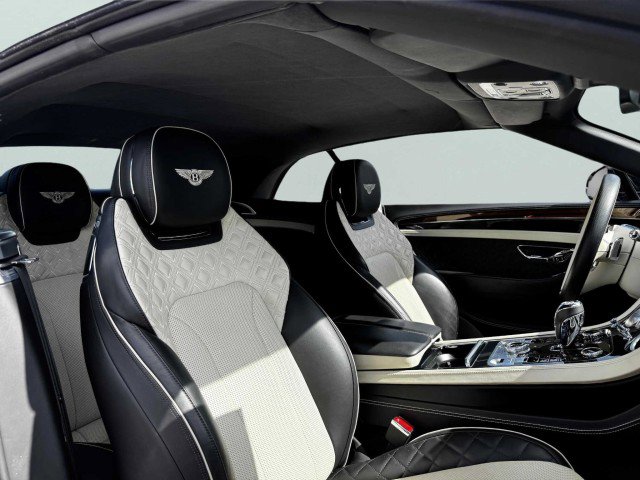 Used 2022 Bentley Continental GT image 52