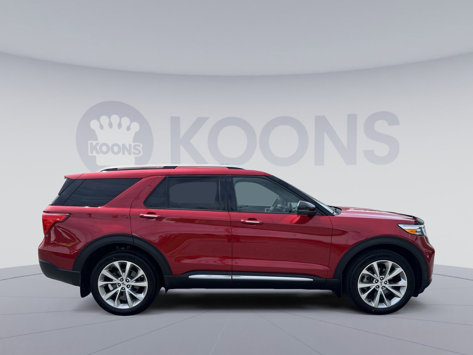 Used 2021 Ford Explorer Platinum w/ Equipment Group 601A AWD/4WD image 17