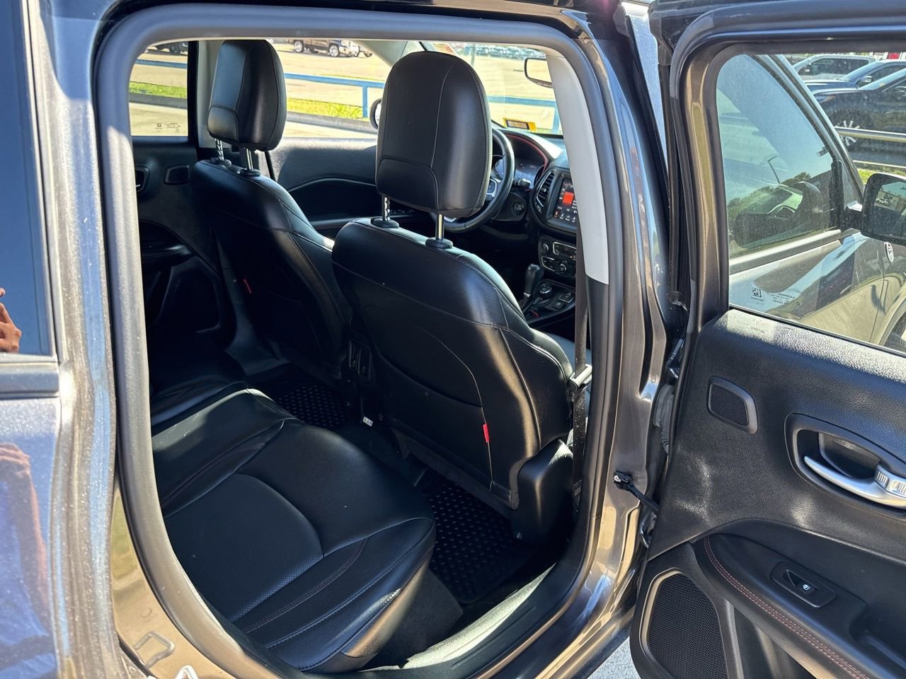 Used 2017 Jeep Compass Trailhawk w/ Leather Interior Group image 13