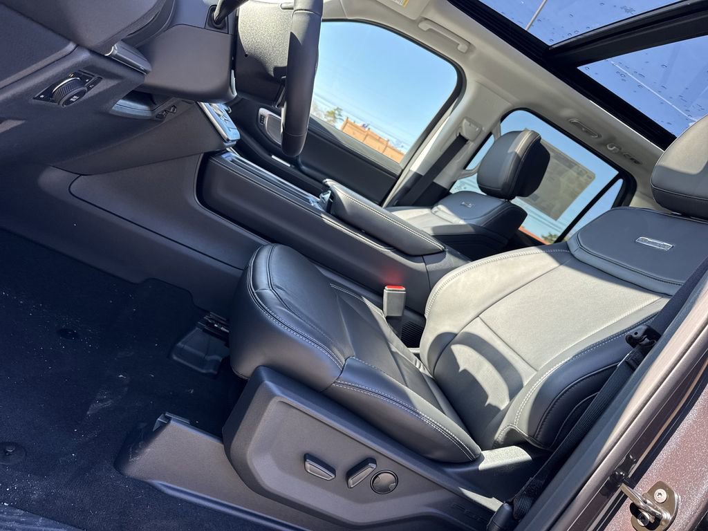 New 2026 Ford Expedition Max Platinum image 36