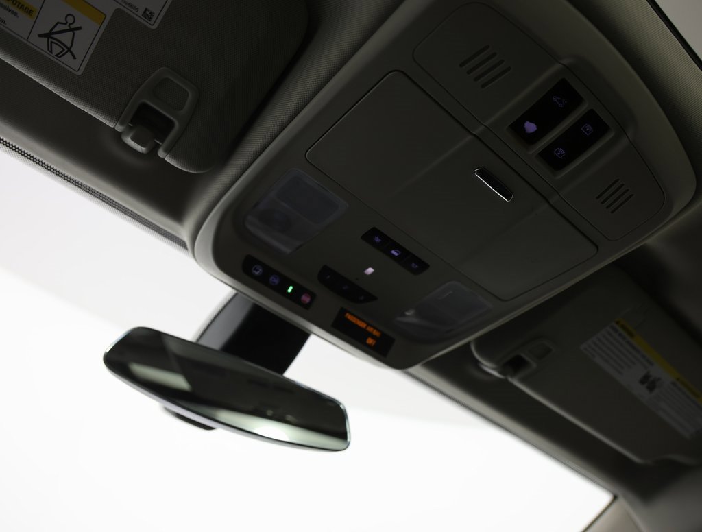 Certified 2020 Buick Envision Essence image 20