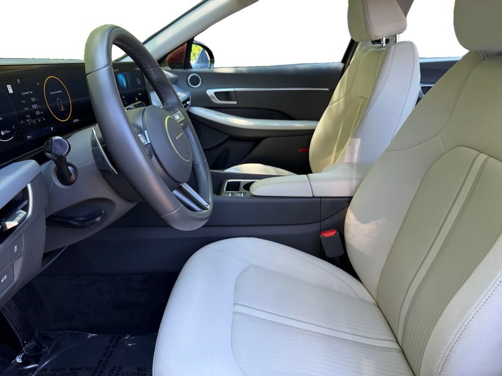 Used 2024 Hyundai Sonata SEL w/ Convenience Package FWD image 9